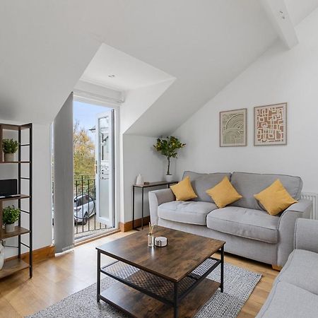 Stunning Sea View Whole Home In Torbay Close To Beach 토키 외부 사진